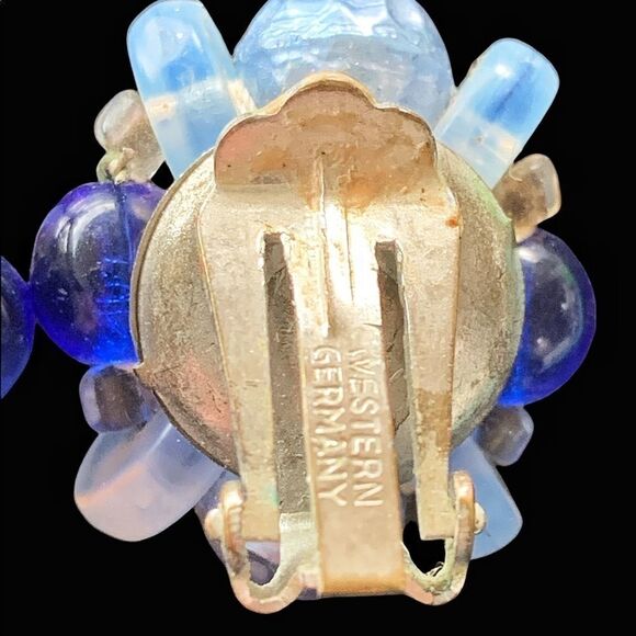 Vintage West German iridescent glass beaded clip back earrings - Picture 8 of 8